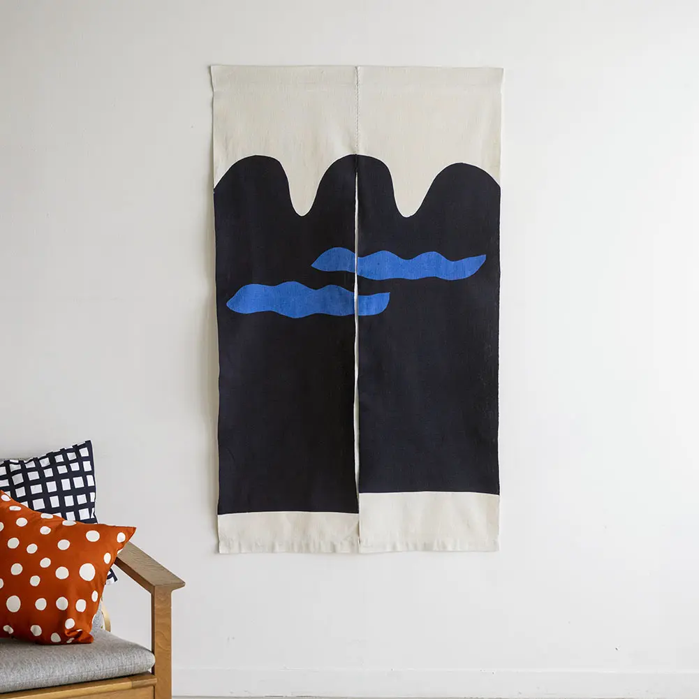 型染め のれん 三つ山（なみ山）濃紺に青雲二つ